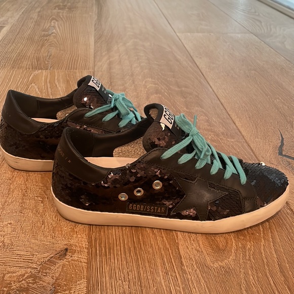 Golden Goose black sequins sneakers. Size 38. Cushioned inner sole. - Picture 4 of 7